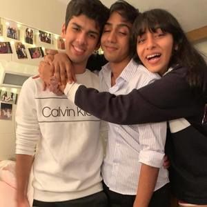 Meet your Posher, Manav